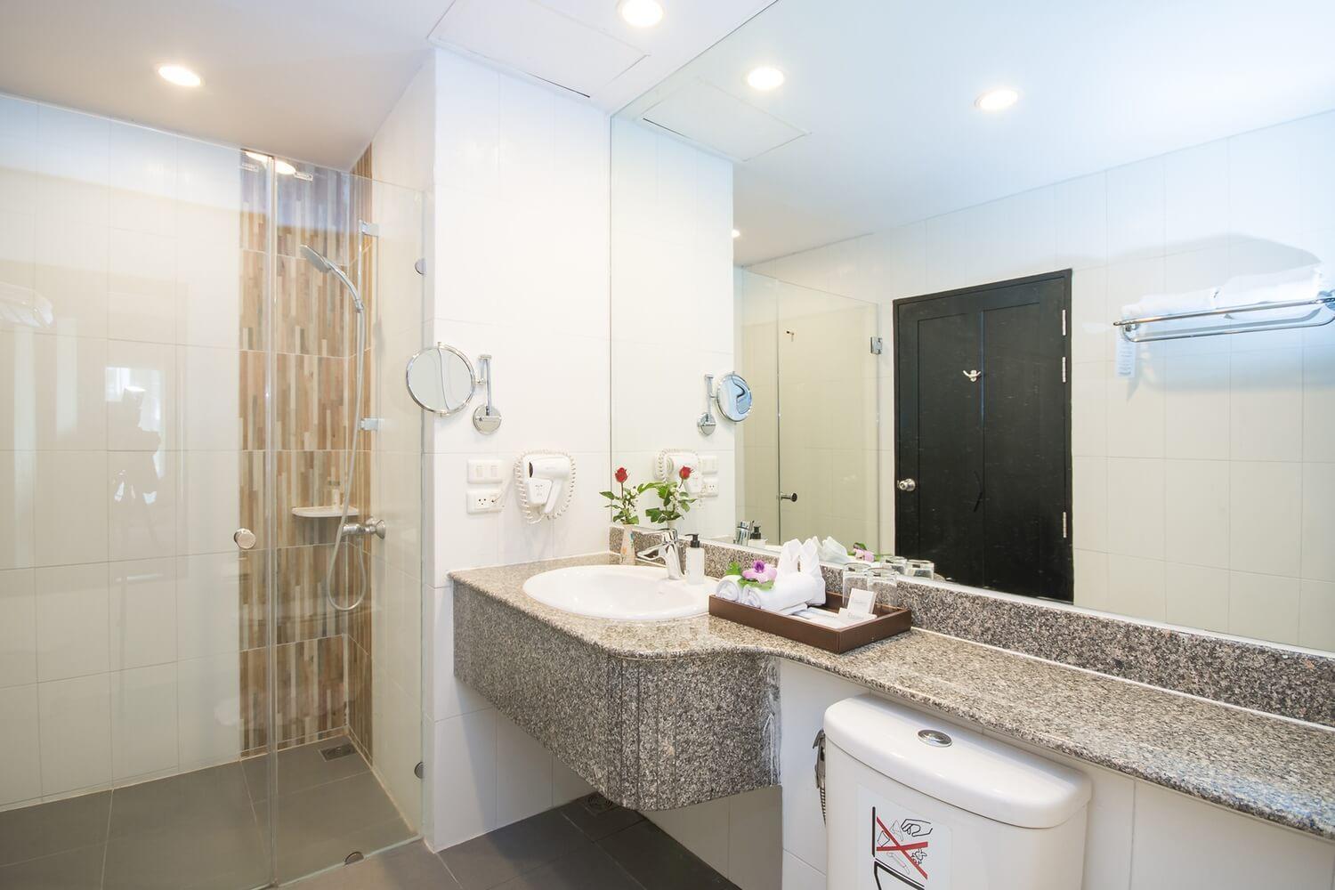 Deluxe Double or Twin Room Spa Bath