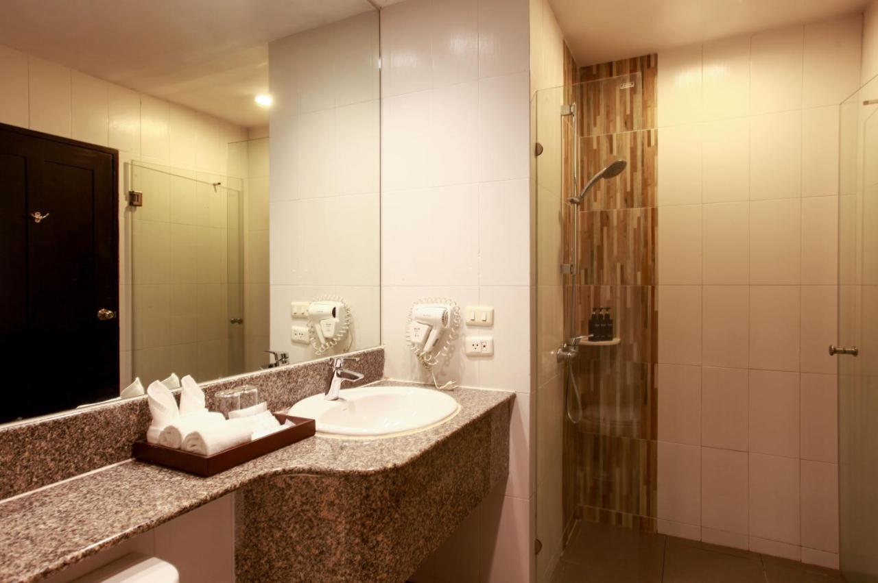 Deluxe Double or Twin Room Spa Bath